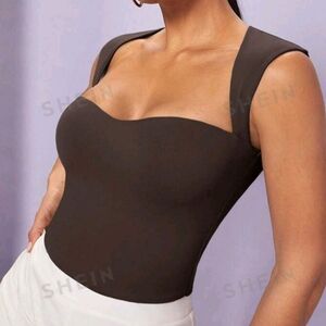 Sweetheart neck line tank with back cut out